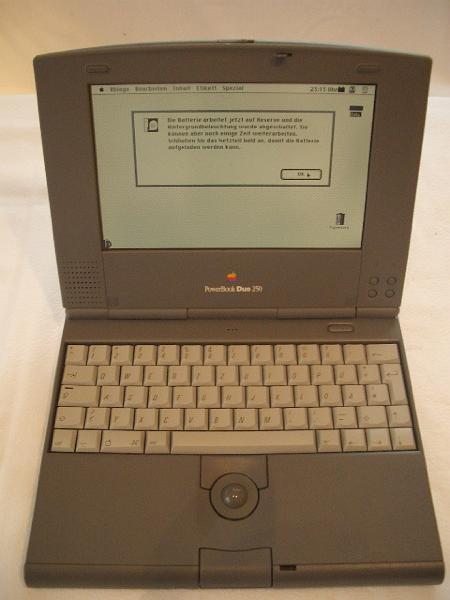 Apple Powerbook Duo 250 (2).JPG